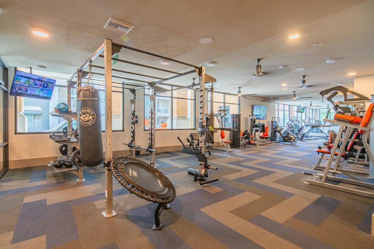 Apartment Cozy 1br Kierland Commons, Tpc Golf, Pool, Gym, W-d