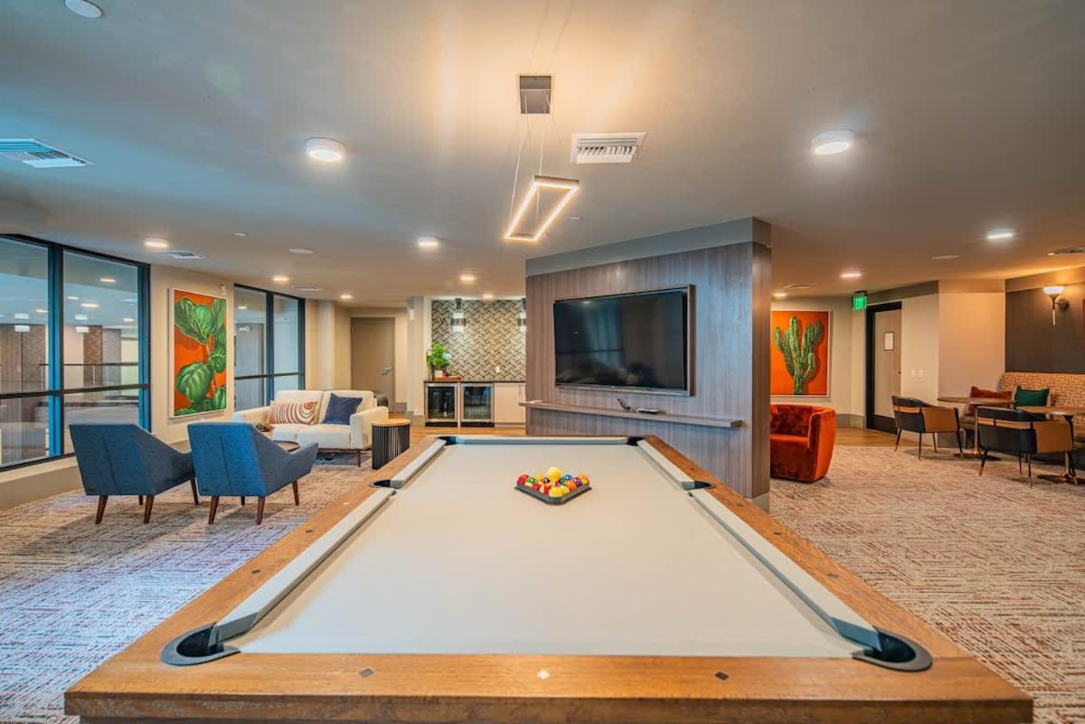 Apartment Cozy 1br Kierland Commons, Tpc Golf, Pool, Gym, W-d *