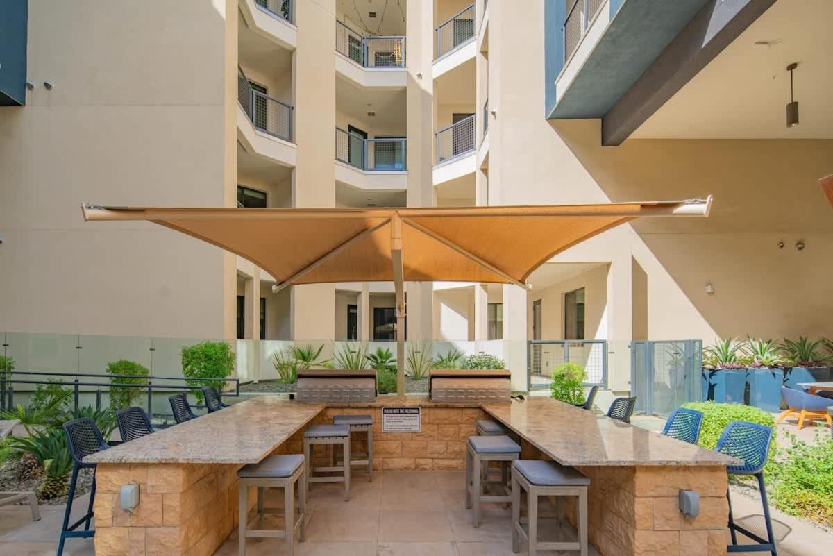 Cozy 1br Kierland Commons, Tpc Golf, Pool, Gym, W-d Scottsdale